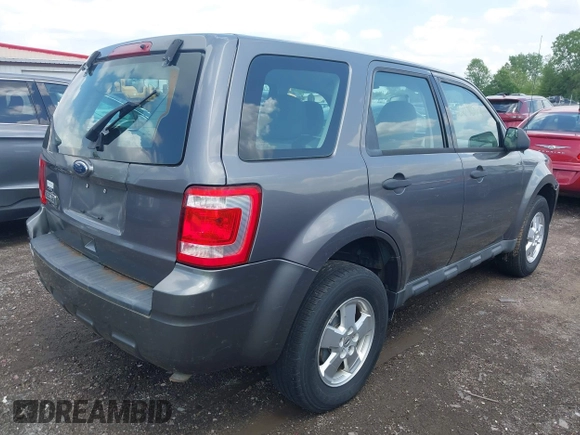 2010 Ford Escape XLS с VIN 1FMCU0C77AKD25868, выставлен на аукционе IAAI как лот 42219513 с пробегом 180 351 миль миль и . История ставок и продаж доступна на DreamBid. Изображение 4.