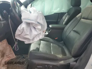 2022 Chevrolet Blazer LT z VIN 3GNKBJRS9NS173939, wystawiony jako Copart lot #46825245 z przebiegiem Nie podano mil oraz Szkoda całkowita • Salvage title. Historia ofert i sprzedaży dostępna na DreamBid. Obrazek 7.
