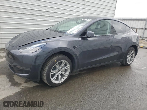 2024 Tesla Model Y with VIN 7SAYGDED4RF017614, listed as a Copart auction lot 45754675 with 11,209 mi miles and Salvage title. Bid and sale history available at DreamBid. Image 1.
