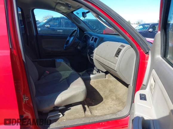 2006 Dodge Dakota SLT with VIN 1D7HE48K26S691391, listed as a IAAI auction lot 41627613 with 195,354 mi miles and . Bid and sale history available at DreamBid. Image 5.