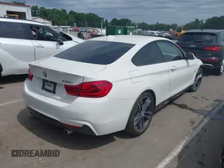 2019 BMW 4 Series 440i z VIN WBA4W7C57KAG52658, wystawiony jako IAAI lot #42301983 z przebiegiem 30 655 mil mil oraz . Historia ofert i sprzedaży dostępna na DreamBid. Obrazek 4.