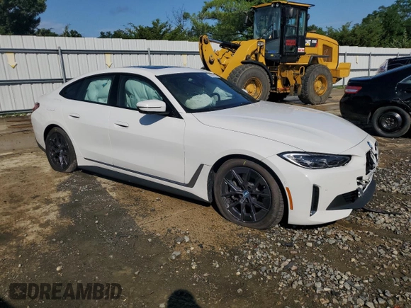 2023 BMW i4 eDrive40 with VIN WBY73AW04PFP24525, listed as a Copart auction lot 60928733 with 13,618 mi miles. Bid and sale history available at carsss.com. Image 4.