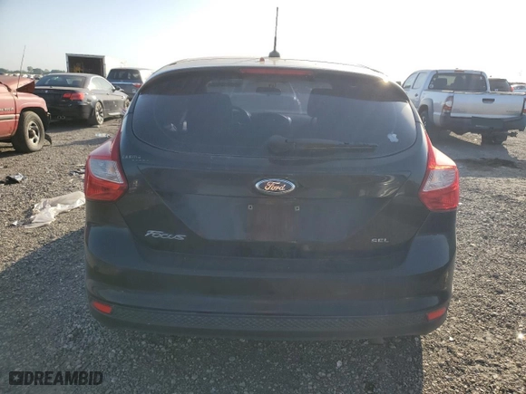 2012 Ford Focus SEL with VIN 1FAHP3M22CL253597, listed as a Copart auction lot 52731725 with 185,802 mi miles and Clean Title. Bid and sale history available at carsss.com. Image 6.
