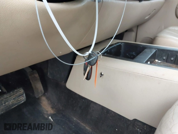2011 Chevrolet Silverado 1500 LT with VIN 3GCPCSE09BG381453, listed as a IAAI auction lot 41556513 with 200,770 mi miles and . Bid and sale history available at DreamBid. Image 11.