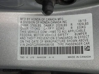 2019 Honda Civic Sedan LX with VIN 2HGFC2F65KH586106, listed as a IAAI auction lot 40486735 with 82,714 mi miles. Bid and sale history available at carsss.com. Image 9.