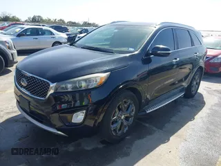 2016 Kia Sorento SX with VIN 5XYPK4A59GG077416, listed as a IAAI auction lot 41815487 with 106,632 mi miles. Bid and sale history available at carsss.com. Image 2.