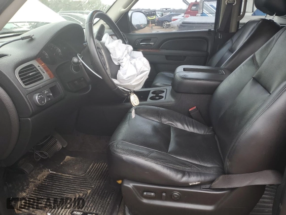 2010 GMC Yukon SLT with VIN 1GKMCCE36AR173617, listed as a Copart auction lot 89143085 with 227,947 mi miles and Salvage Title. Bid and sale history available at carsss.com. Image 7.