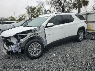 2022 Chevrolet Traverse LT Cloth with VIN 1GNERGKW5NJ117586, listed as a Copart auction lot 48112555 with 33,515 mi miles and Salvage Title. Bid and sale history available at carsss.com. Image 1.