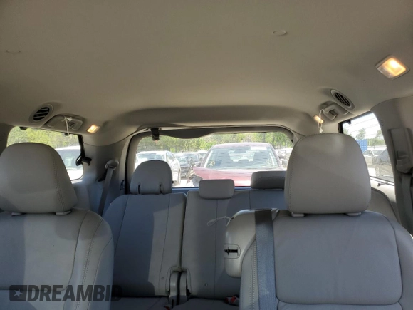 2017 Toyota Sienna XLE Auto Access Seat with VIN 5TDYZ3DC4HS774775, listed as a Copart auction lot 50581175 with 70,859 mi miles and Salvage Title. Bid and sale history available at carsss.com. Image 10.