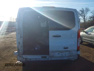 2019 Ford Transit с VIN 1FTYR1ZM1KKB01558, выставлен на аукционе IAAI как лот 41823506 с пробегом 73 250 миль миль и . История ставок и продаж доступна на DreamBid. Изображение 16.