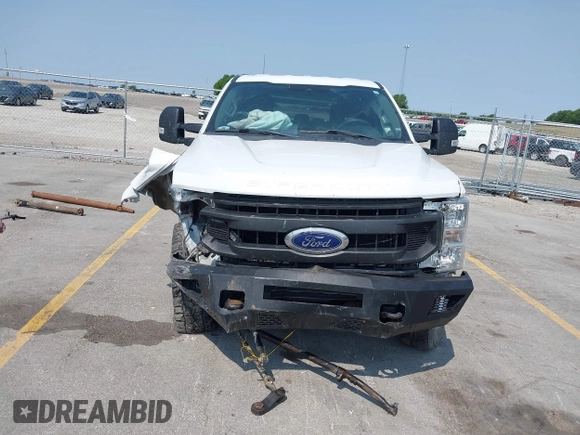 2020 Ford F-250 XL z VIN 1FT7W2BTXLED61937, wystawiony jako IAAI lot #42377818 z przebiegiem Nie podano mil oraz . Historia ofert i sprzedaży dostępna na DreamBid. Obrazek 6.
