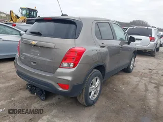 2022 Chevrolet Trax LS with VIN KL7CJNSM4NB514112, listed as a IAAI auction lot 41069182 with 86,331 mi miles. Bid and sale history available at carsss.com. Image 4.