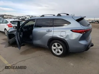 2020 Toyota Highlander LE with VIN 5TDBZRBH9LS026975, listed as a Copart auction lot 41372393 with 30,571 mi miles and . Bid and sale history available at DreamBid. Image 2.