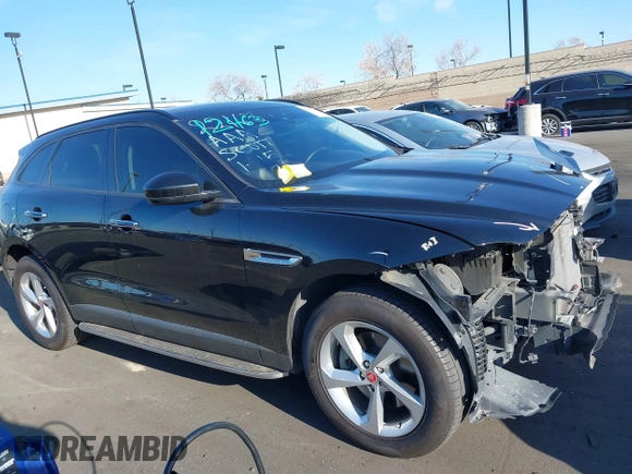 2017 Jaguar F-Pace 35t Premium z VIN SADCJ2BV7HA893051, wystawiony jako IAAI lot #41841534 z przebiegiem 67 615 mil mil oraz . Historia ofert i sprzedaży dostępna na DreamBid. Obrazek 14.