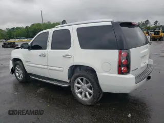 2008 GMC Yukon Denali with VIN 1GKFK63898J117949, listed as a Copart auction lot 52685705 with 179,254 mi miles and Salvage title. Bid and sale history available at DreamBid. Image 2.