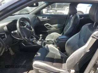 2016 Hyundai Veloster Turbo with VIN KMHTC6AE5GU263035, listed as a Copart auction lot 49858255 with 180,943 mi miles and Salvage Title. Bid and sale history available at carsss.com. Image 7.