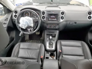 2016 Volkswagen Tiguan S z VIN WVGAV7AX0GW521572, wystawiony jako Copart lot #55967235 z przebiegiem 143 113 mil mil oraz Szkoda całkowita • Salvage title. Historia ofert i sprzedaży dostępna na DreamBid. Obrazek 8.