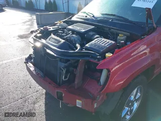 2004 Jeep Grand Cherokee Limited with VIN 1J8GW58N64C329504, listed as a IAAI auction lot 41785215 with 124,952 mi miles. Bid and sale history available at carsss.com. Image 14.