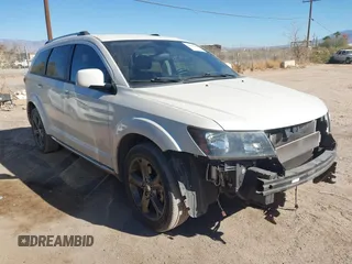 2016 Dodge Journey Crossroad Plus z VIN 3C4PDCGB6GT107062, wystawiony jako IAAI lot #41407968 z przebiegiem 144 282 mil mil oraz . Historia ofert i sprzedaży dostępna na DreamBid. Obrazek 1.