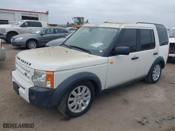 2006 Land Rover LR3 SE with VIN SALAE25446A375303, listed as a IAAI auction lot 40746056 with 252,713 mi miles. Bid and sale history available at carsss.com. Image 2.