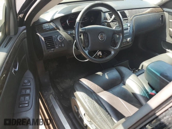 2008 Cadillac DTS Professional 1SH z VIN 1GEEH00Y18U500071, wystawiony jako Copart lot #52948785 z przebiegiem 71 988 mil mil oraz Tytuł czysty. Historia ofert i sprzedaży dostępna na DreamBid. Obrazek 8.
