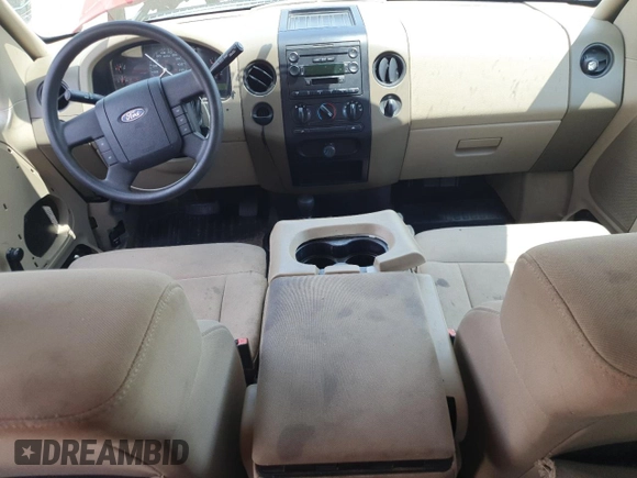 2004 Ford F-150 STX z VIN 1FTRX14W44NB09724, wystawiony jako Copart lot #63908855 z przebiegiem 159 715 mil mil oraz Szkoda całkowita • Salvage title. Historia ofert i sprzedaży dostępna na DreamBid. Obrazek 8.