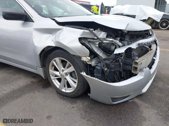 2013 Nissan Altima 2.5 SL with VIN 1N4AL3AP7DC141778, listed as a IAAI auction lot 41920140 with 223,176 mi miles. Bid and sale history available at carsss.com. Image 17.