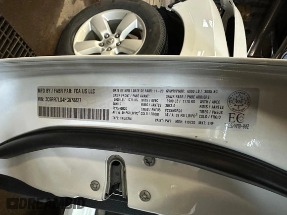 2023 Ram 1500 SLT z VIN 3C6RR7LG4PG678827, wystawiony jako Copart lot #55741925 z przebiegiem 47 266 mil mil oraz Szkoda całkowita • Salvage title. Historia ofert i sprzedaży dostępna na DreamBid. Obrazek 9.
