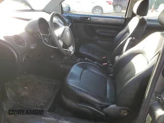 2008 Volkswagen Beetle S с VIN 3VWRW31C88M506374, выставлен на аукционе Copart как лот 83808904 с пробегом 109 126 миль миль и Списание • Salvage title. История ставок и продаж доступна на DreamBid. Изображение 7.