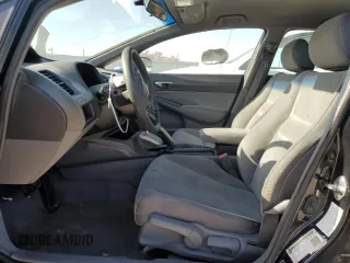 2008 Honda Civic LX z VIN 1HGFA16588L075606, wystawiony jako Copart lot #55765845 z przebiegiem 201 896 mil mil oraz Szkoda całkowita • Salvage title. Historia ofert i sprzedaży dostępna na DreamBid. Obrazek 7.
