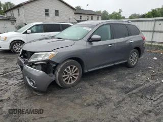 2016 Nissan Pathfinder SL with VIN 5N1AR2MM2GC602762, listed as a Copart auction lot 61013295 with 100,577 mi miles and Salvage title. Bid and sale history available at DreamBid. Image 1.