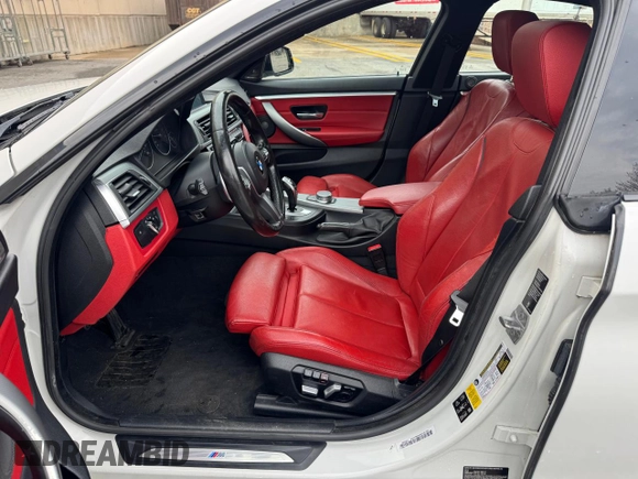 2019 BMW 4 Series 440i xDrive with VIN WBA4J7C54KBM74665, listed as a Copart auction lot 54988385 with 75,103 mi miles and Clean Title. Bid and sale history available at carsss.com. Image 13.
