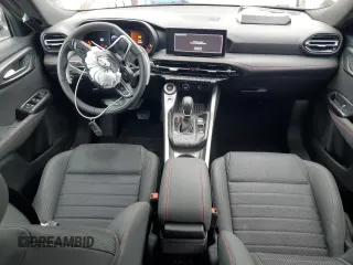 2024 Dodge Hornet R/T z VIN ZACPDFCW1R3A29978, wystawiony jako Copart lot #56465575 z przebiegiem 31 714 mil mil oraz Nie do naprawy • Non repairable. Historia ofert i sprzedaży dostępna na DreamBid. Obrazek 8.