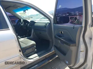 2003 Honda Pilot EX with VIN 2HKYF185X3H602354, listed as a IAAI auction lot 42151828 with 210,440 mi miles and . Bid and sale history available at DreamBid. Image 5.