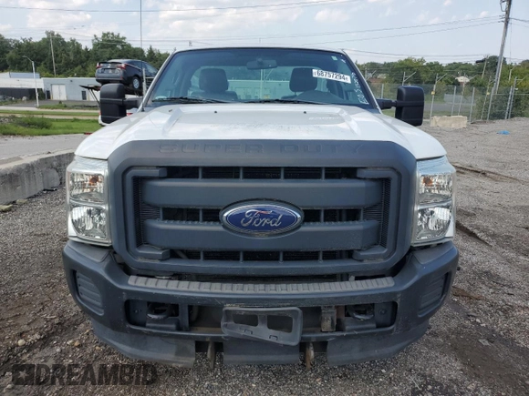 2014 Ford F-250 XL with VIN 1FTBF2B63EEA34982, listed as a Copart auction lot 68757294 with 81,438 mi miles and Clean title. Bid and sale history available at DreamBid. Image 5.