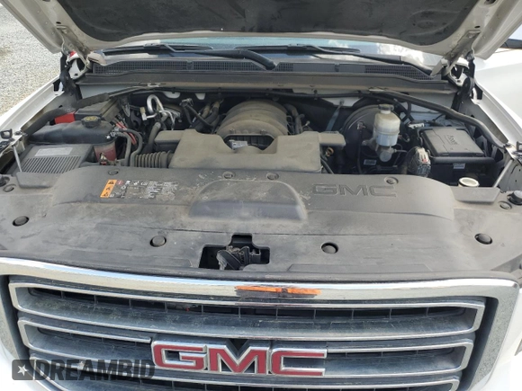 2018 GMC Yukon SLT Standard Edition with VIN 1GKS2DKC2JR400242, listed as a Copart auction lot 52111245 with 184,979 mi miles and Clean Title. Bid and sale history available at carsss.com. Image 12.