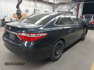 2017 Toyota Camry XLE with VIN 4T1BF1FK7HU672871, listed as a IAAI auction lot 41922430 with 168,849 mi miles. Bid and sale history available at carsss.com. Image 4.