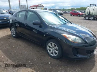 2013 Mazda 3 i Sport z VIN JM1BL1U78D1751103, wystawiony jako IAAI lot #42186790 z przebiegiem 145 169 mil mil oraz . Historia ofert i sprzedaży dostępna na DreamBid. Obrazek 1.