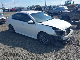2013 Subaru Legacy Premium z VIN 4S3BMBC68D3040257, wystawiony jako IAAI lot #42302930 z przebiegiem 153 850 mil mil oraz . Historia ofert i sprzedaży dostępna na DreamBid. Obrazek 1.