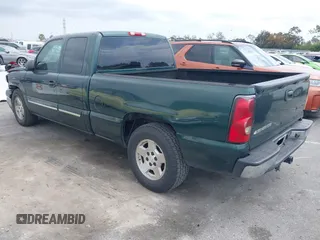 2005 Chevrolet Silverado 1500 LS with VIN 2GCEC19T151306636, listed as a IAAI auction lot 42068068 with 171,825 mi miles and . Bid and sale history available at DreamBid. Image 3.