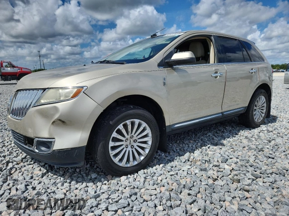 2011 Lincoln MKX z VIN 2LMDJ6JK4BBJ21777, wystawiony jako Copart lot #60412835 z przebiegiem Nie podano mil oraz Szkoda całkowita • Salvage title. Historia ofert i sprzedaży dostępna na DreamBid. Obrazek 1.