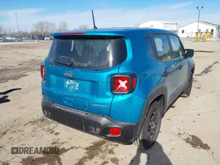 2020 Jeep Renegade Sport with VIN ZACNJAAB1LPL35899, listed as a IAAI auction lot 41585272 with 17,860 mi miles and . Bid and sale history available at carsss.com. Image 4.