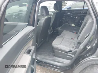 2023 Volkswagen Atlas SE z VIN 1V2HE2CA1PC210232, wystawiony jako IAAI lot #40966039 z przebiegiem 4 064 mil mil oraz . Historia ofert i sprzedaży dostępna na DreamBid. Obrazek 8.