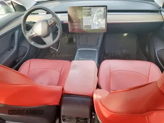 2021 Tesla Model 3 Long Range z VIN 5YJ3E1EB9MF006708, wystawiony jako Copart lot #56230525 z przebiegiem 41 744 mil mil oraz Szkoda całkowita • Salvage title. Historia ofert i sprzedaży dostępna na DreamBid. Obrazek 8.