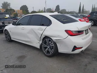 2022 BMW 3 Series 330e with VIN 3MW5P7J04N8C40865, listed as a IAAI auction lot 41635704 with 44,929 mi miles. Bid and sale history available at carsss.com. Image 14.