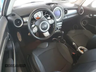 2007 MINI Hardtop S z VIN WMWMF73587TL91078, wystawiony jako Copart lot #65798545 z przebiegiem 118 513 mil mil oraz Czysty tytuł • Clean title. Historia ofert i sprzedaży dostępna na DreamBid. Obrazek 8.