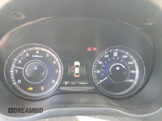 2014 Hyundai Azera Limited z VIN KMHFH4JG1EA361448, wystawiony jako Copart lot #42344065 z przebiegiem 178 452 mil mil oraz Szkoda całkowita • Salvage title. Historia ofert i sprzedaży dostępna na DreamBid. Obrazek 9.