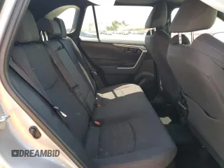 2021 Toyota RAV4 SE с VIN JTMAB3FV5MD032119, выставлен на аукционе Copart как лот 61311165 с пробегом 27 020 миль миль и Списание • Salvage title. История ставок и продаж доступна на DreamBid. Изображение 11.