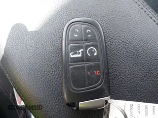 2015 Jeep Cherokee Trailhawk с VIN 1C4PJMBS8FW757154, выставлен на аукционе IAAI как лот 42591946 с пробегом 163 740 миль миль и . История ставок и продаж доступна на DreamBid. Изображение 11.