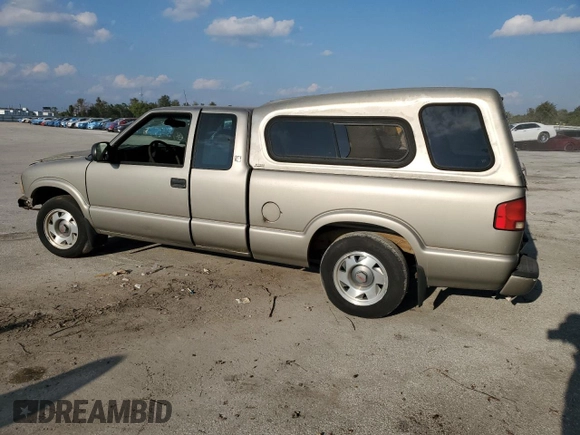 2001 GMC Sonoma SLS w/1SF Pkg with VIN 1GTCS195318169167, listed as a Copart auction lot 75296734 with Not Provided miles and Salvage Title. Bid and sale history available at carsss.com. Image 2.